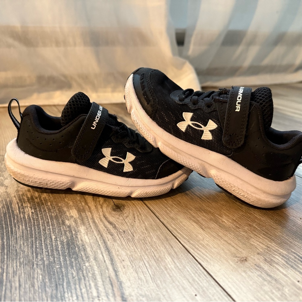 Under Armour Kids Black and White Sneakers